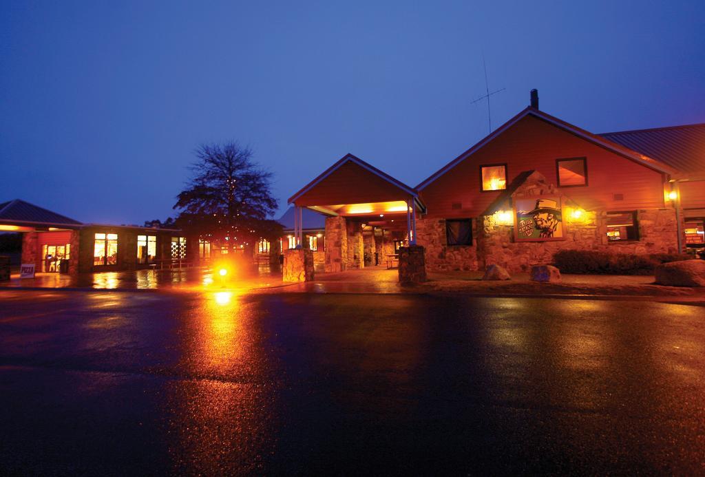 The Station Hotel Jindabyne Exterior foto